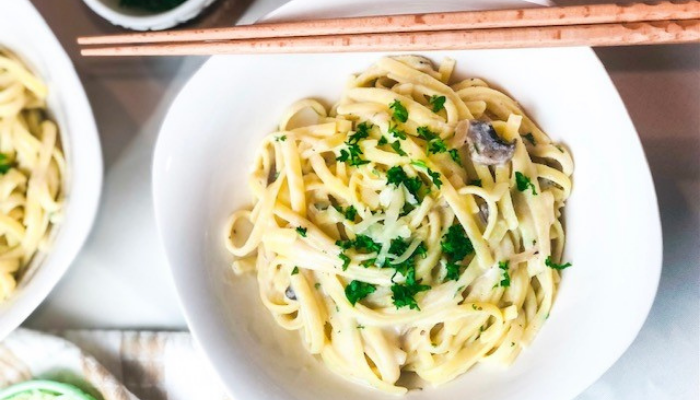 Dairy-Free Fettuccine Alfredo Sauce